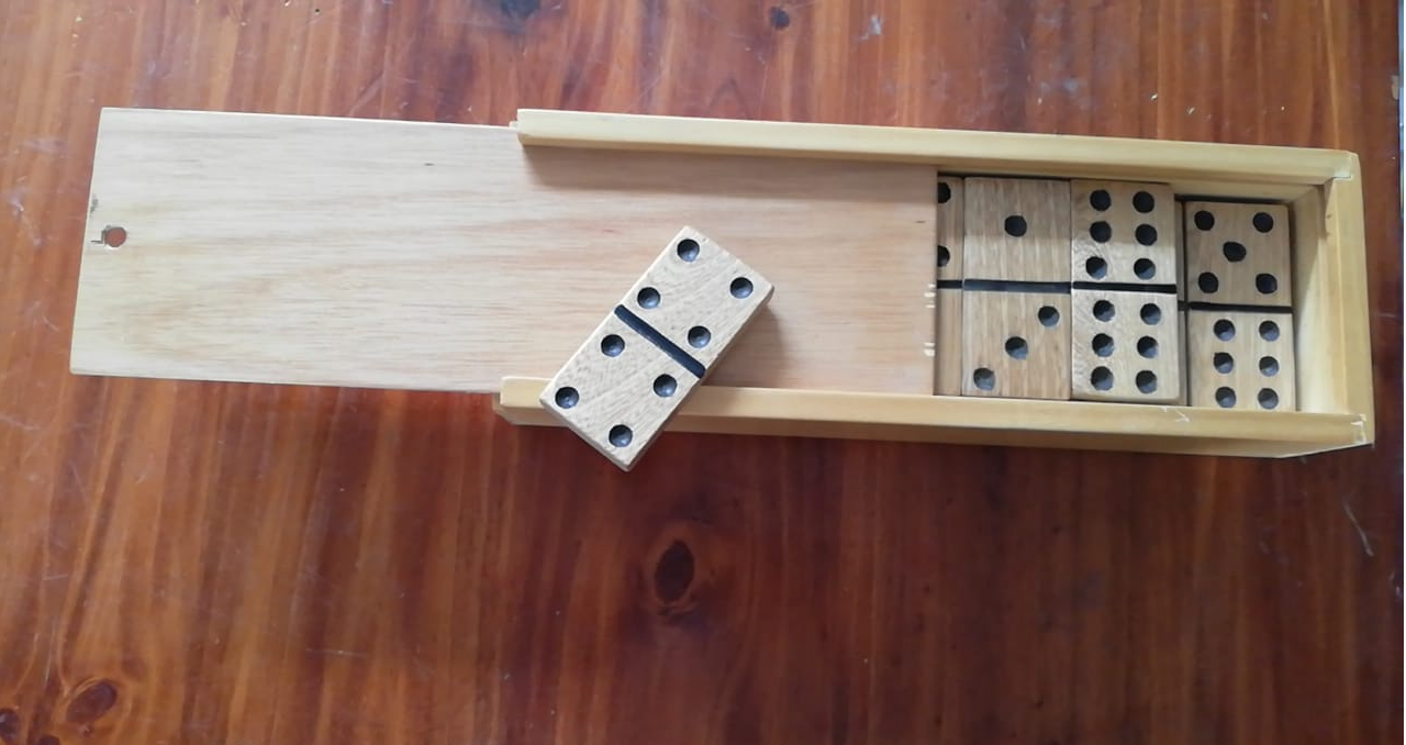 img-Domino en madera 
